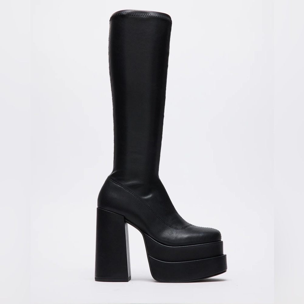 Steve Madden cypress black boots